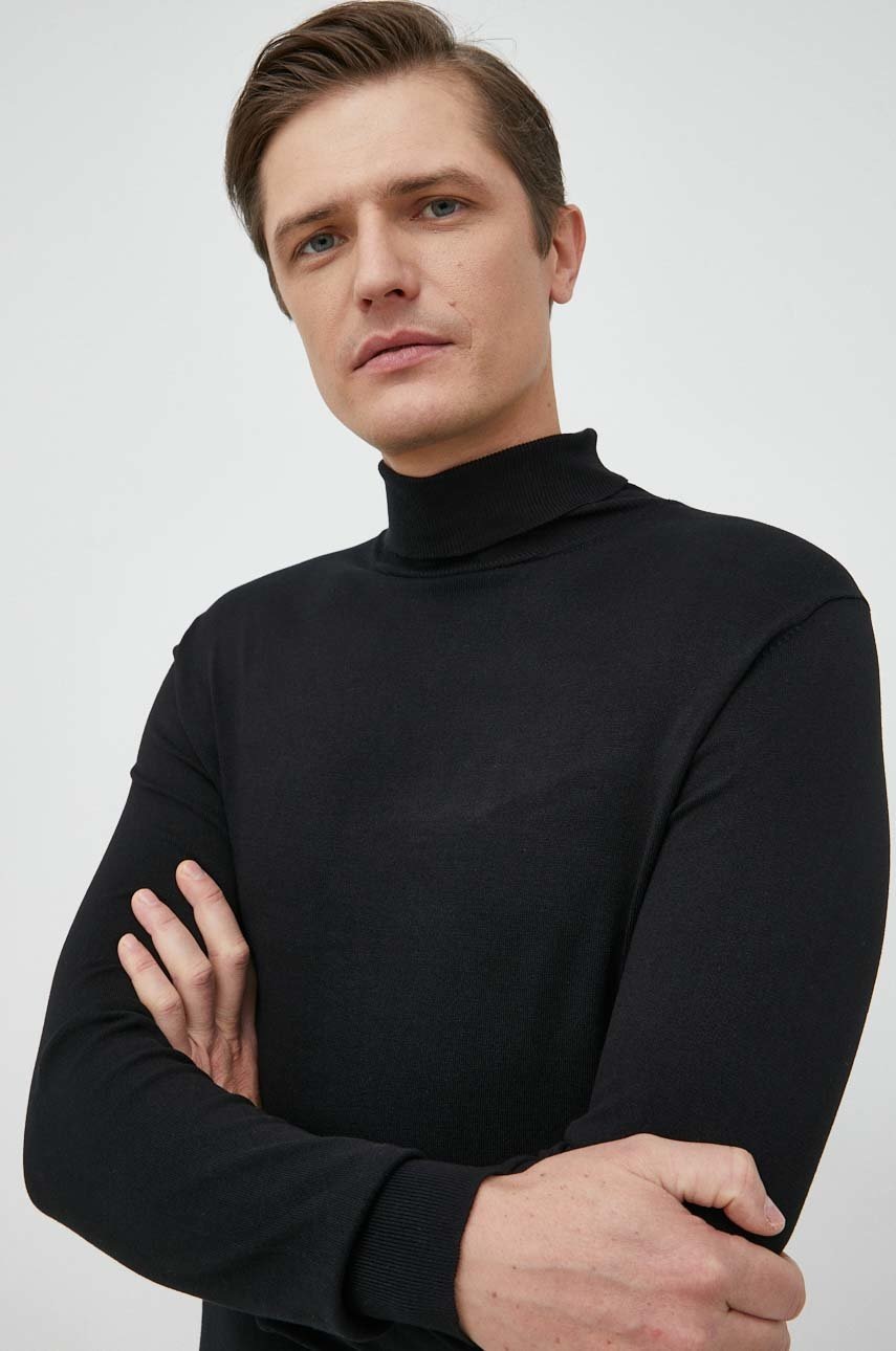 

Светр Scotch & Soda чоловічий колір чорний легкий гольф