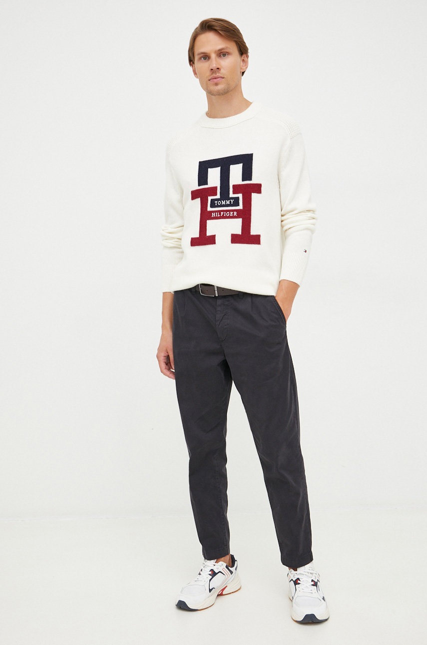 

Шерстяной свитер Tommy Hilfiger мужской цвет бежевый лёгкий