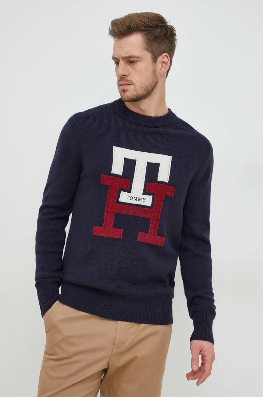 

Вълнен пуловер Tommy Hilfiger мъжки в тъмносиньо от лека материя, Тъмносин