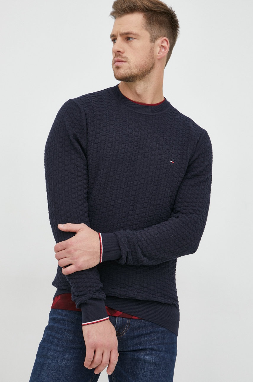

Памучен пуловер Tommy Hilfiger мъжки в тъмносиньо от лека материя, Тъмносин