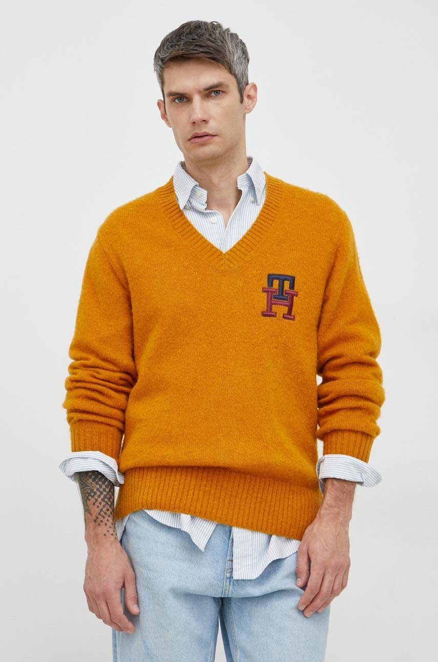 

Шерстяной свитер Tommy Hilfiger мужской цвет коричневый лёгкий