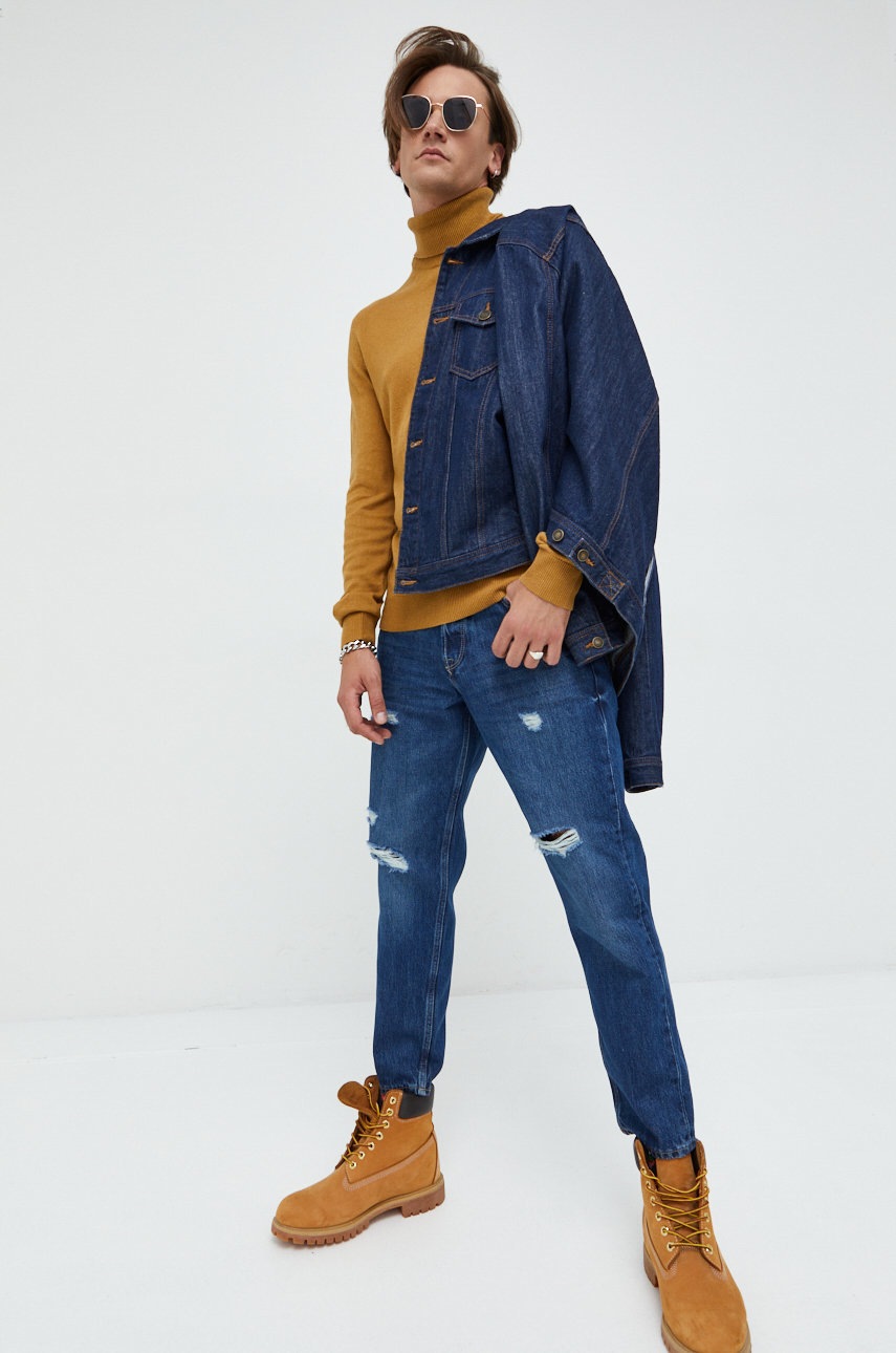 

Свитер Produkt by Jack & Jones мужской цвет коричневый лёгкий с гольфом