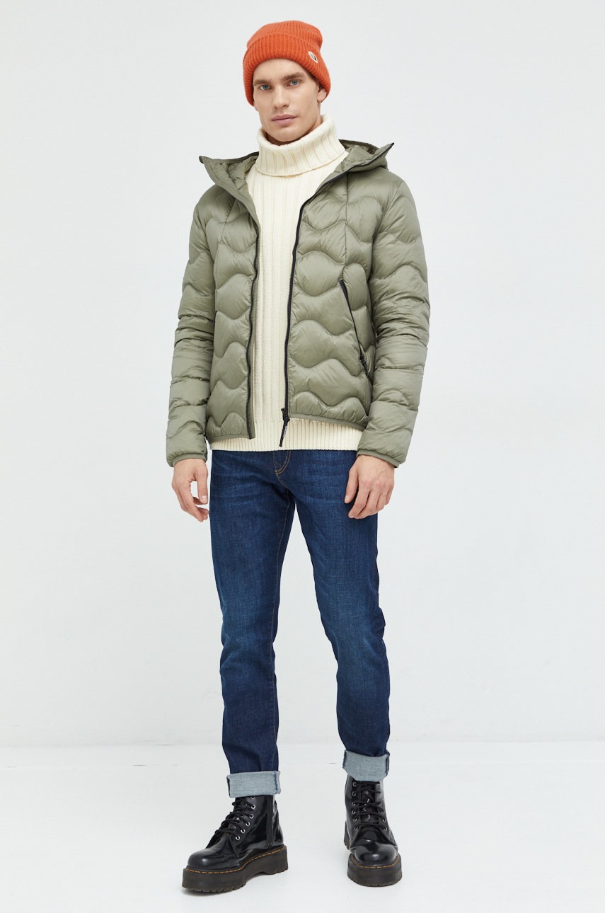 

Свитер с примесью шерсти Superdry мужской цвет бежевый тёплый с гольфом