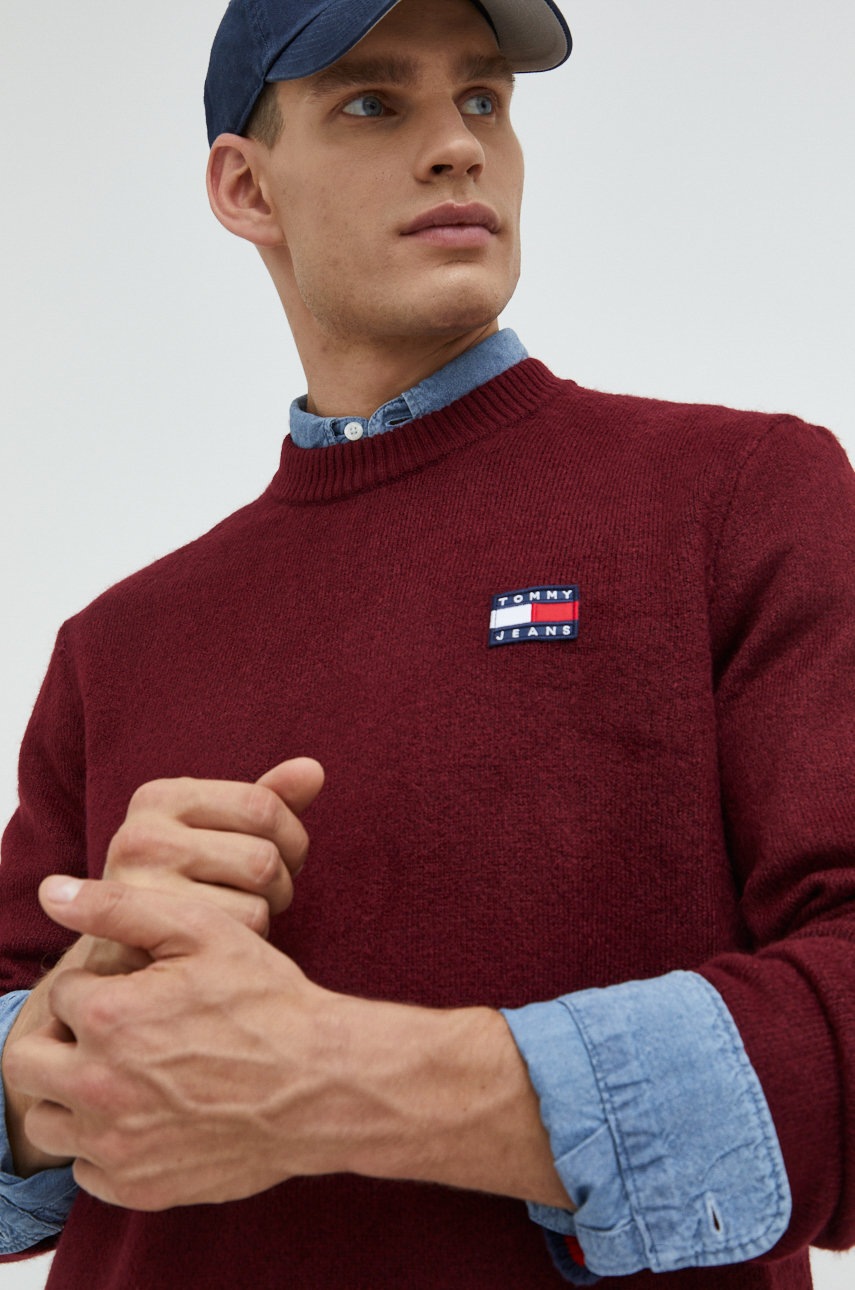 

Пуловер Tommy Jeans мъжки в бордо
