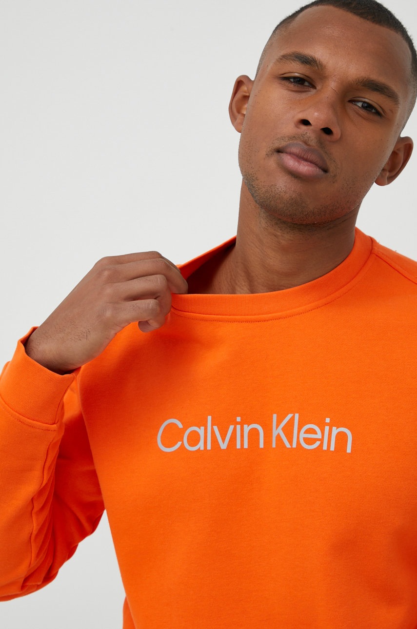

Суичър за трениране Calvin Klein Performance в оранжево с принт, Оранжев