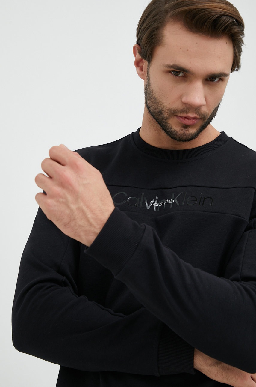 

Спортен суичър Calvin Klein Performance в черно с принт, Черен