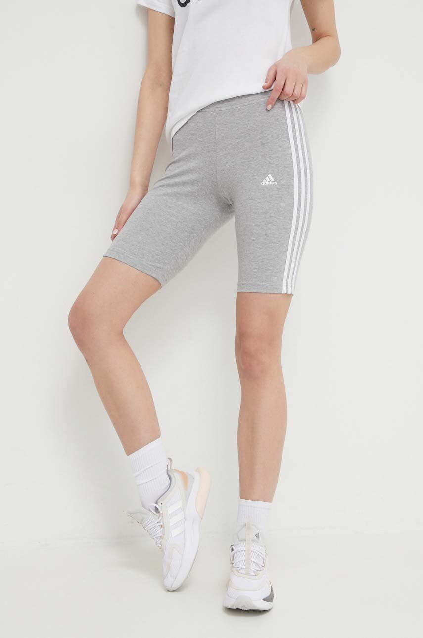 adidas pantaloni scurți femei, culoarea gri, cu imprimeu, medium waist HF5956