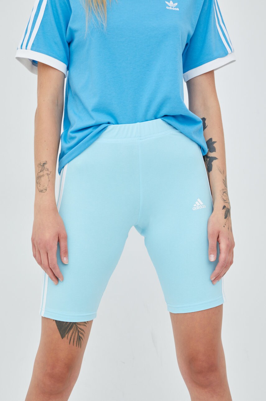 Adidas pantaloni scurti hk9669 femei, cu imprimeu, medium waist