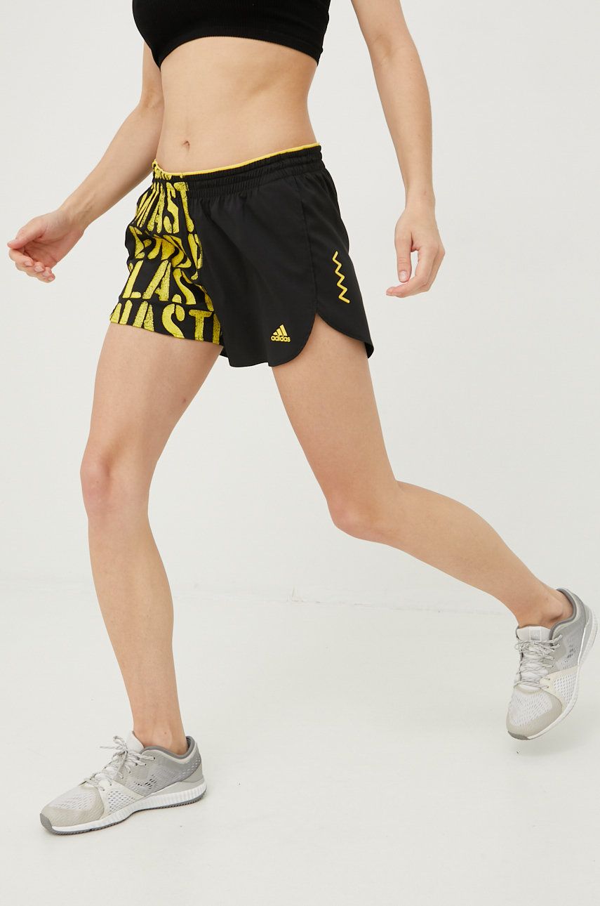 Levně Běžecké šortky adidas Performance Run For The Ocean černá barva, medium waist