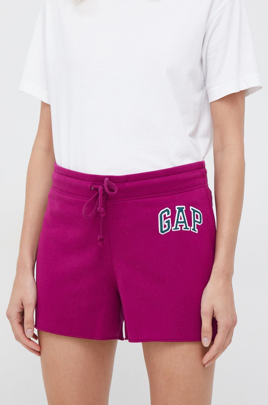 

Къси панталони GAP в лилаво с изчистен дизайн с висока талия, Виолетов