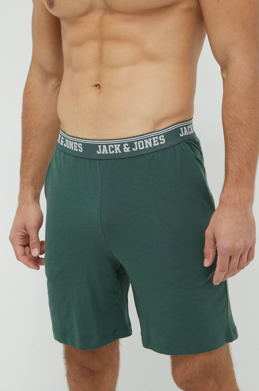 

Бавовняні шорти Jack & Jones чоловічі колір зелений