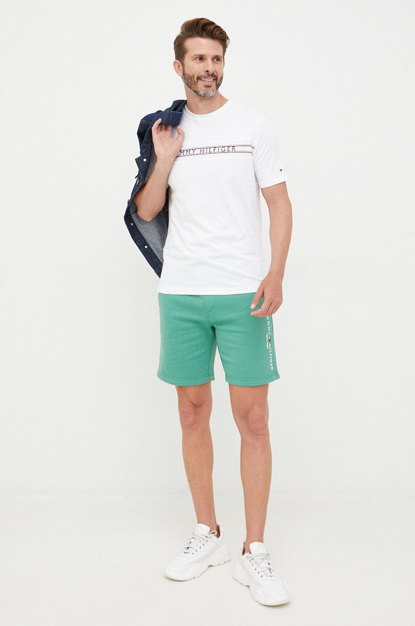 

Шорти Tommy Hilfiger чоловічі колір зелений