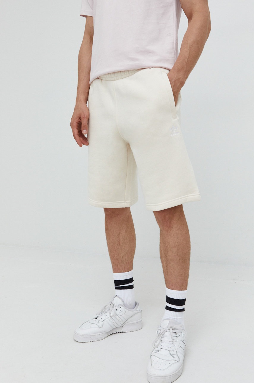 

Къси панталони adidas Originals в бежово, Бежов
