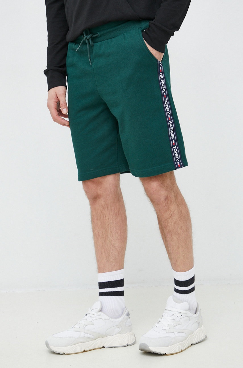 

Къс панталон Tommy Hilfiger в зелено, Зелен