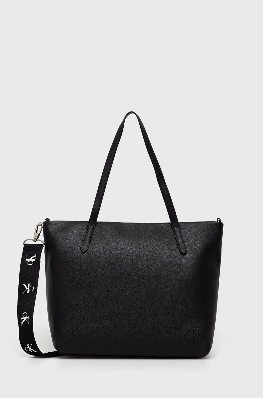 

Чанта Calvin Klein Jeans в черно, Черен