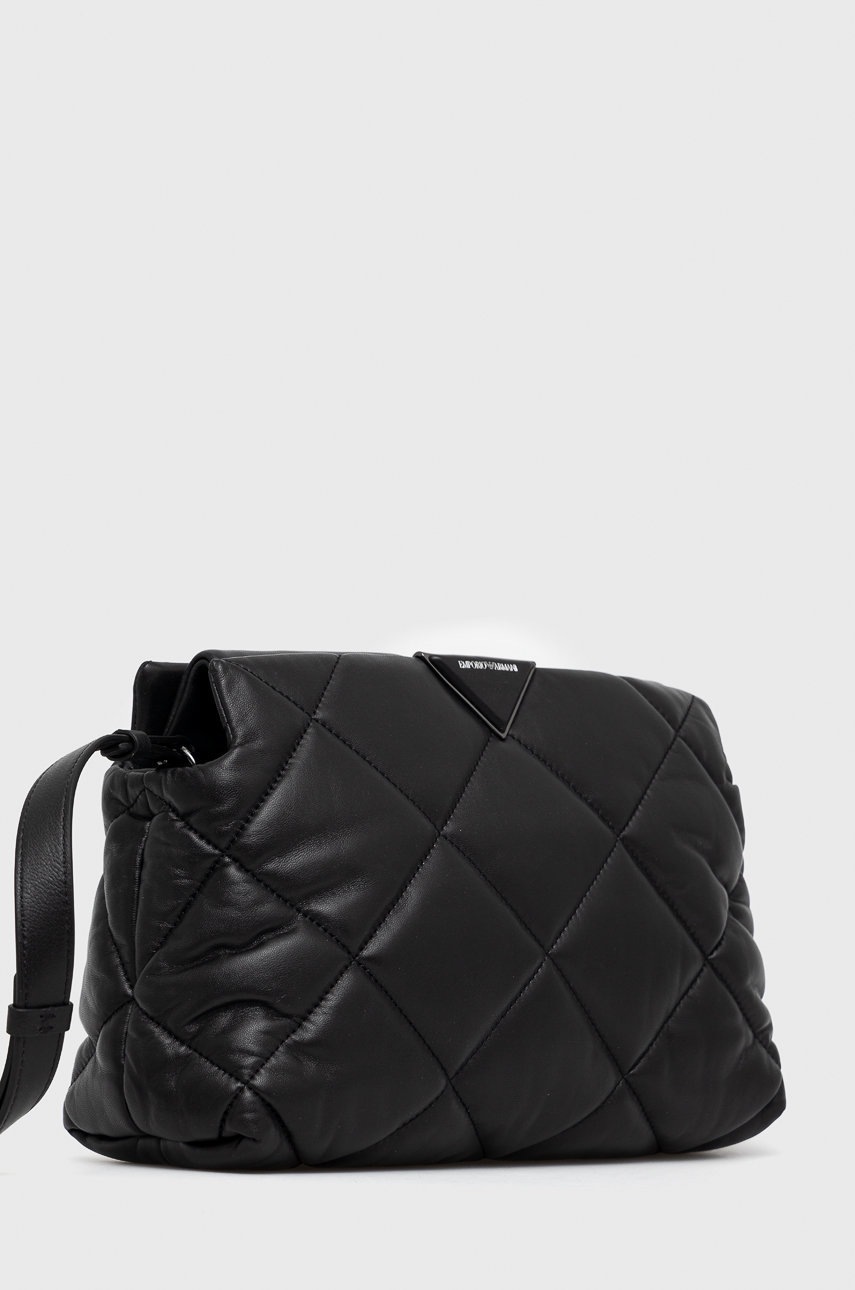 

Кожаная сумочка Emporio Armani цвет чёрный