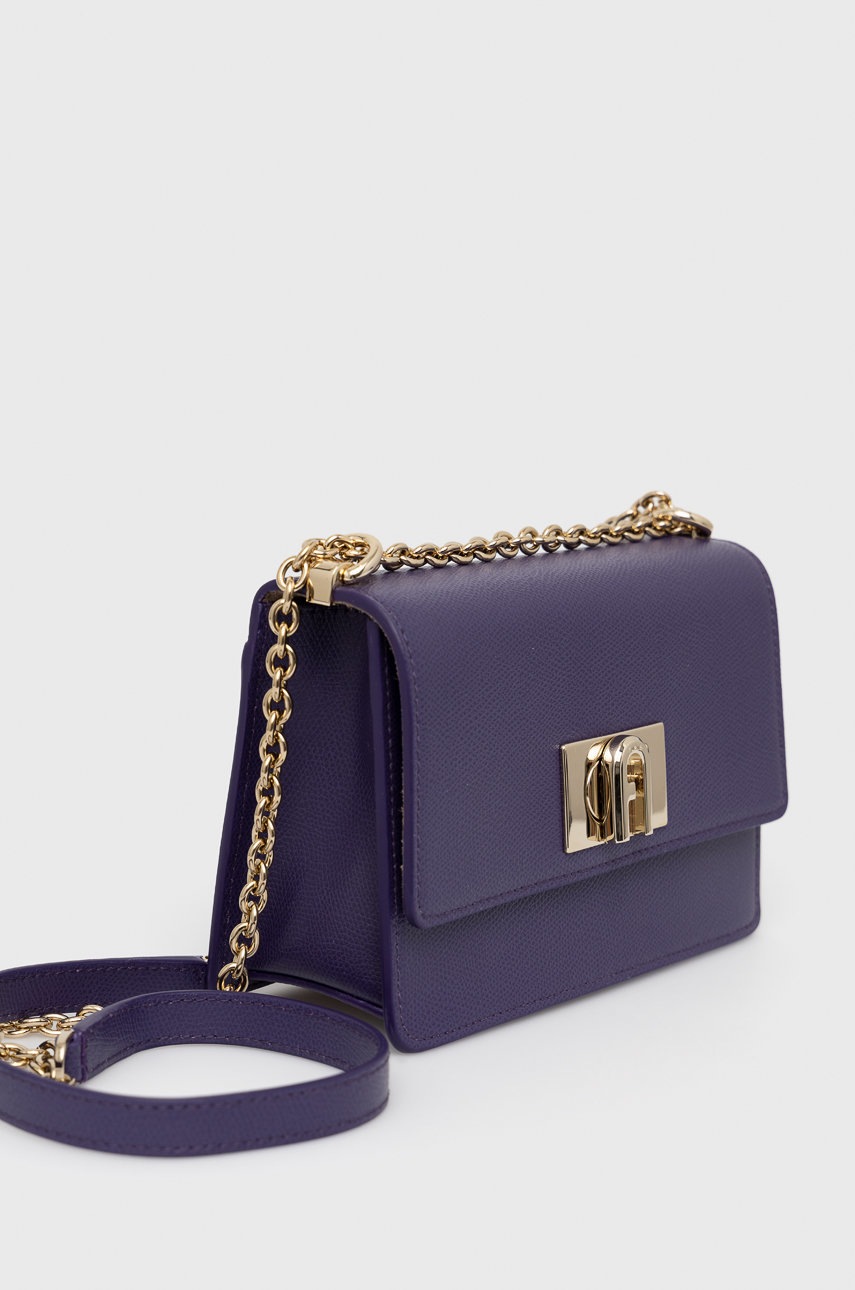 

Кожаная сумочка Furla цвет фиолетовый