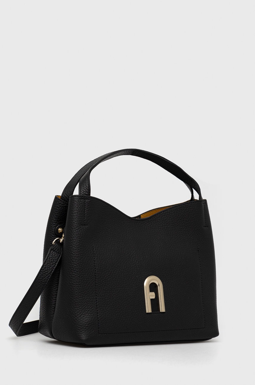 

Кожаная сумочка Furla цвет чёрный