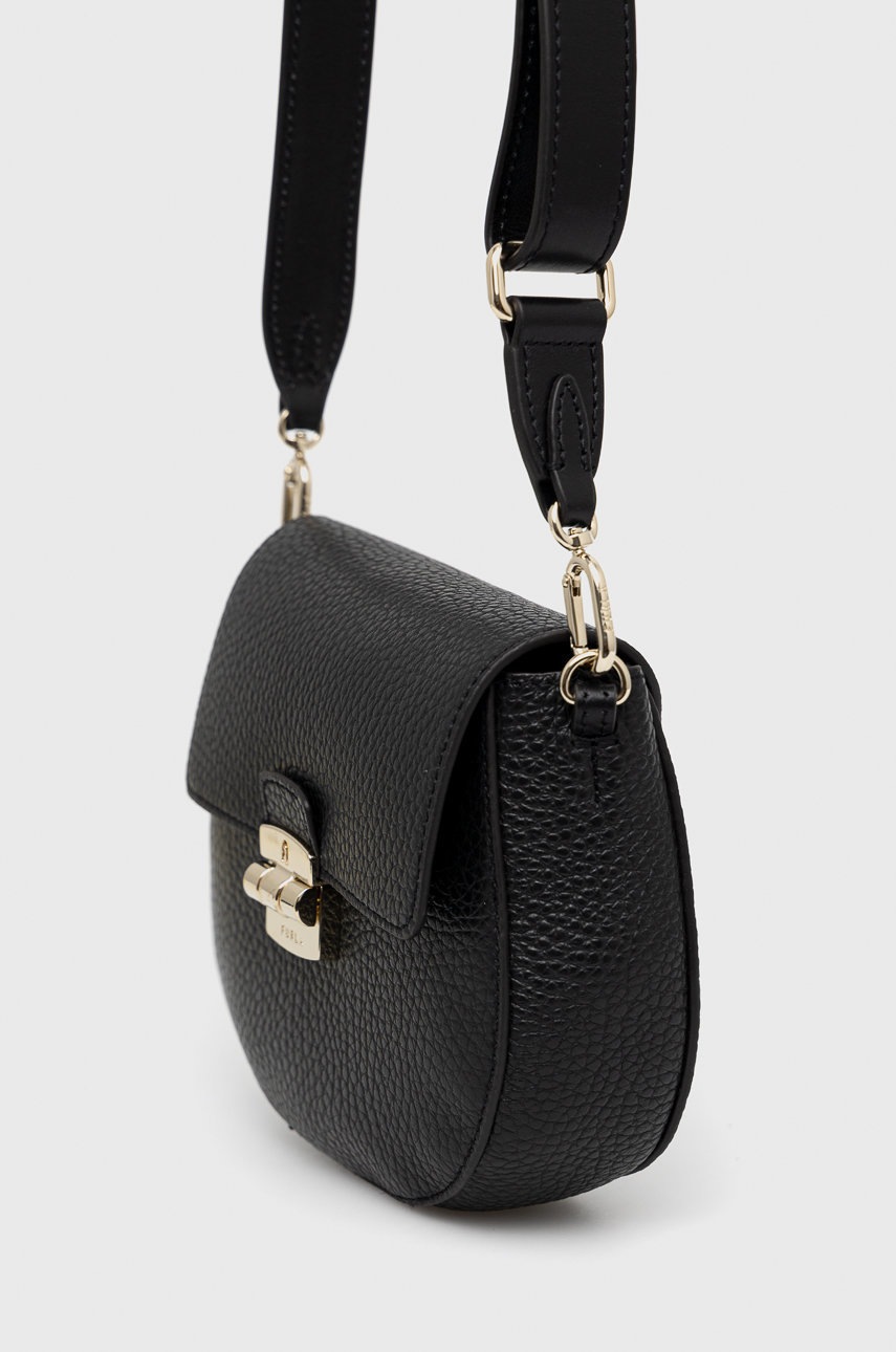 

Кожаная сумочка Furla цвет чёрный