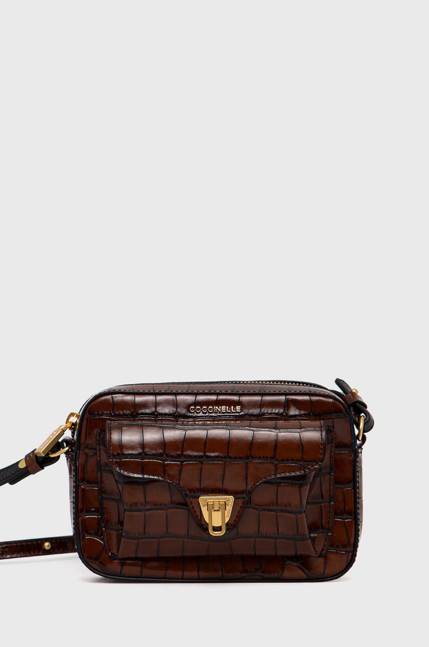 

Кожена чанта Coccinelle в кафяво, Кафяв