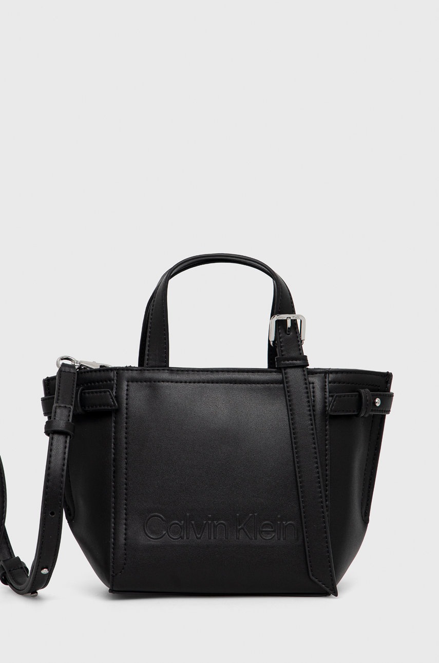 

Чанта Calvin Klein в черно, Черен