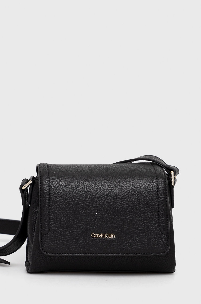 

Чанта Calvin Klein в черно, Черен