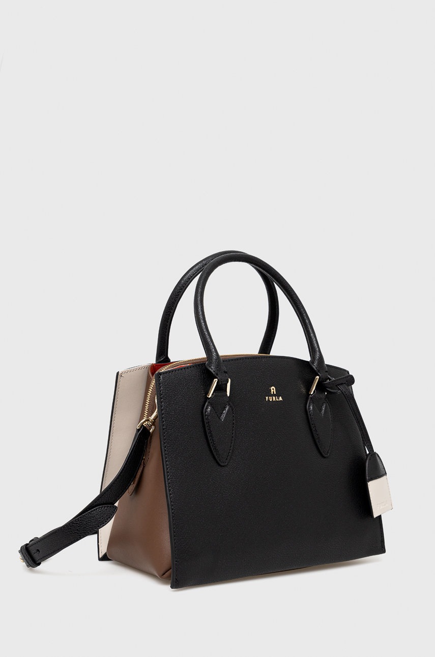 

Кожаная сумочка Furla цвет чёрный