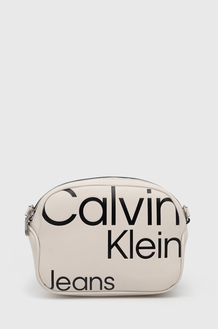 

Чанта Calvin Klein Jeans в бяло, Бежов