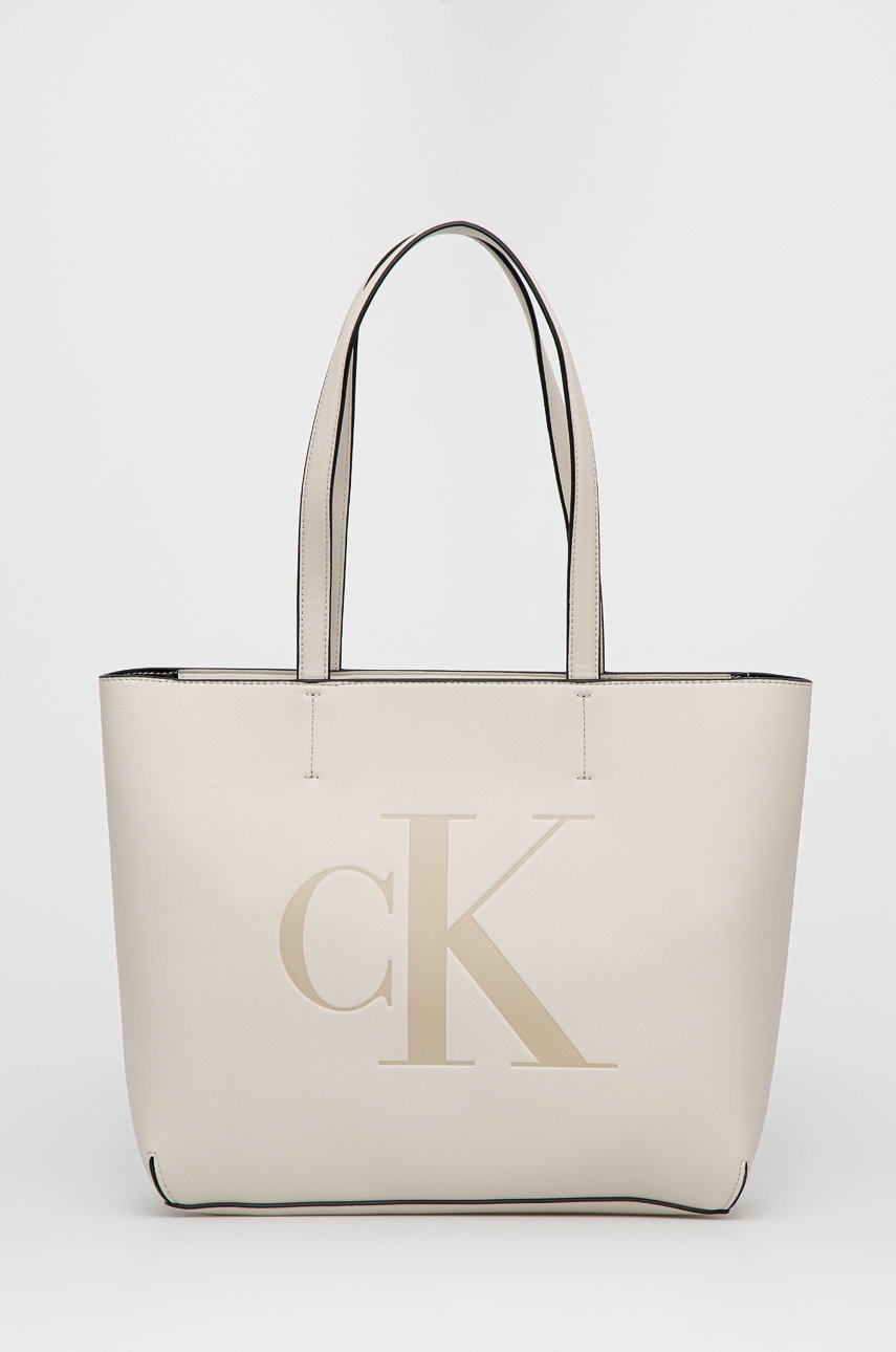 

Чанта Calvin Klein Jeans в бежово, Бежов