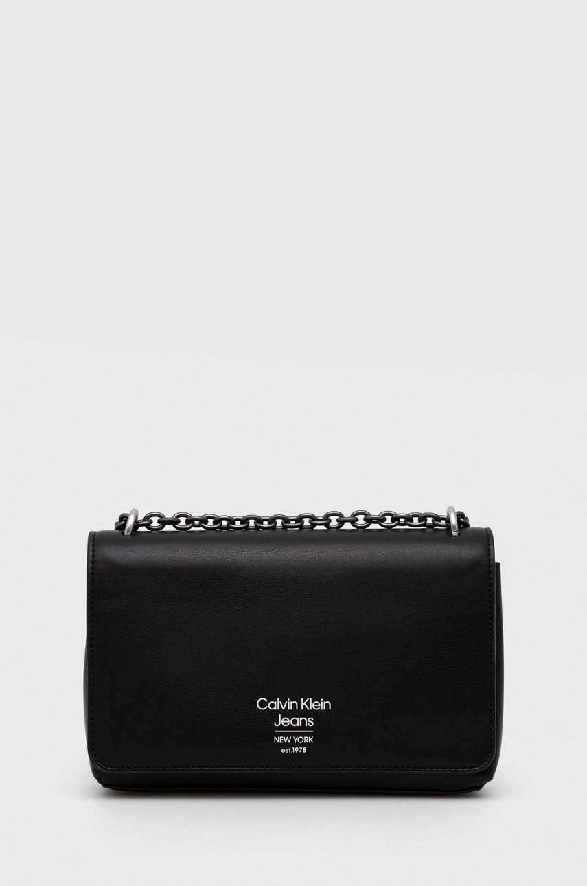 

Чанта Calvin Klein Jeans в черно, Черен