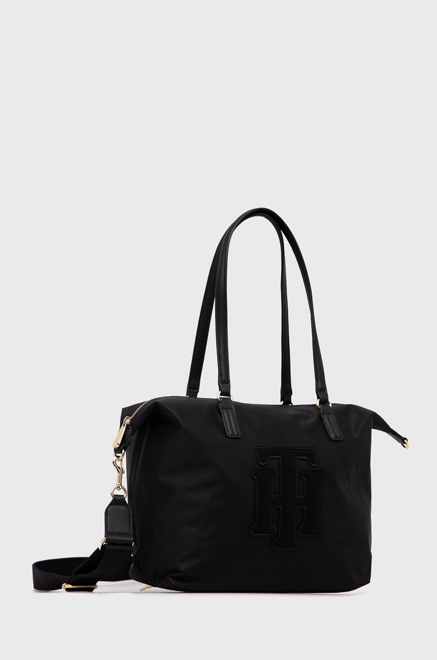 

Сумочка Tommy Hilfiger цвет чёрный