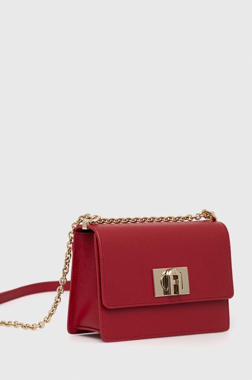

Кожаная сумочка Furla 1927 цвет красный