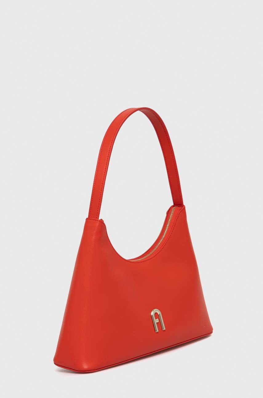 

Кожаная сумочка Furla цвет красный
