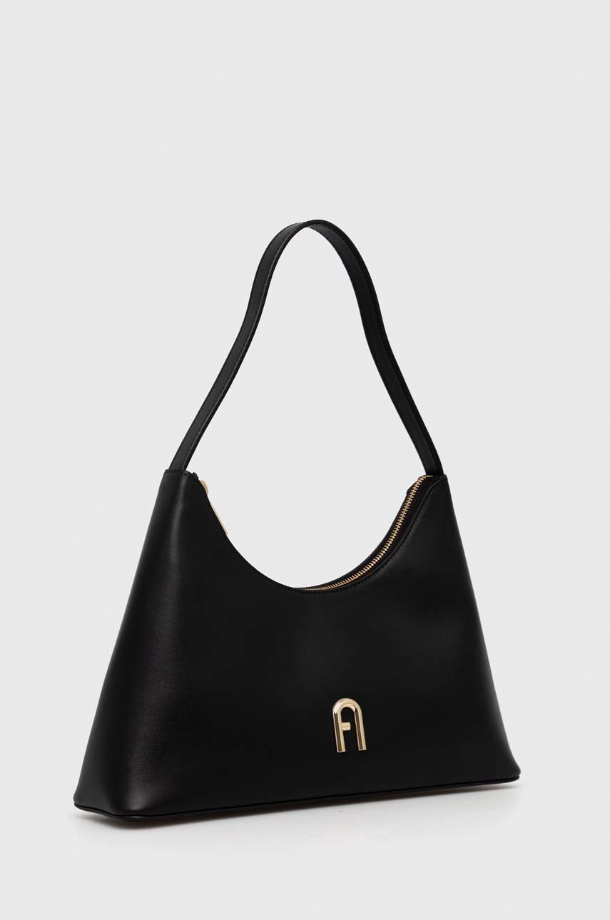 

Кожаная сумочка Furla цвет чёрный