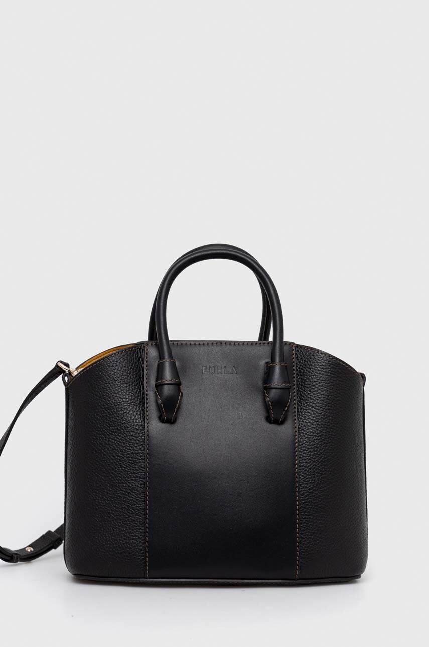 

Кожаная сумочка Furla Miastella цвет чёрный