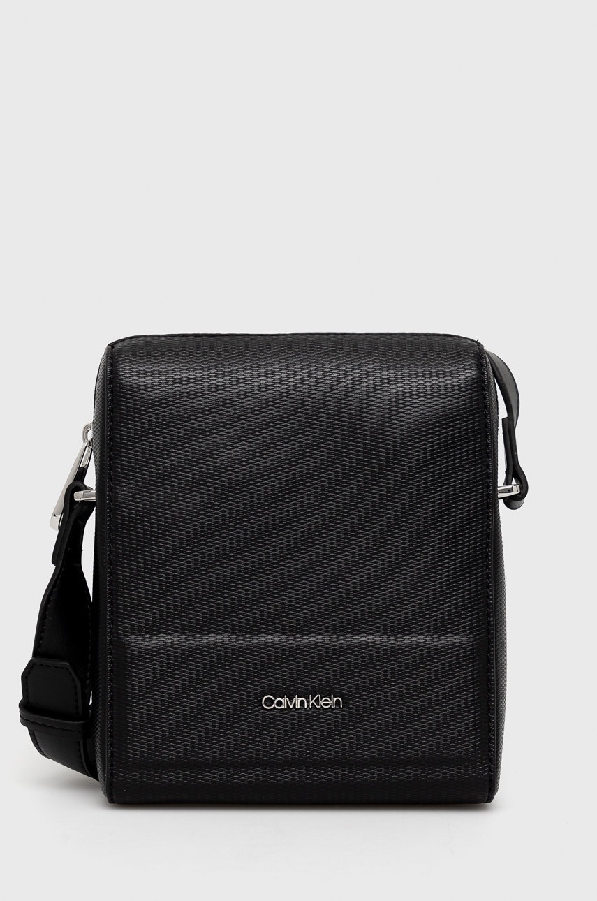 

Чанта през рамо Calvin Klein в черно, Черен