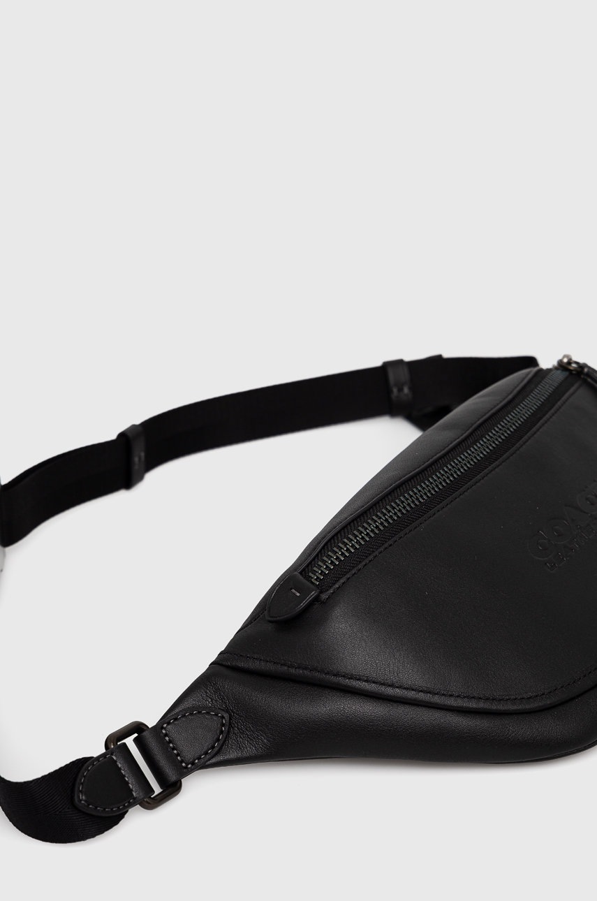 

Шкіряна сумка на пояс Coach колір чорний