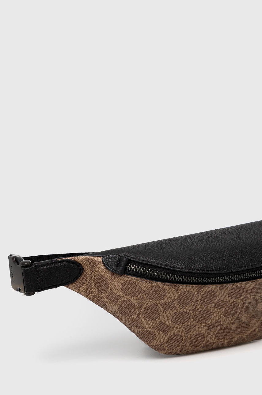 

Кожаная сумка на пояс Coach