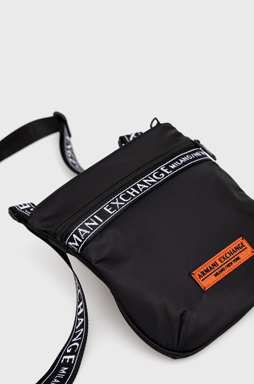 

Сумка Armani Exchange колір чорний