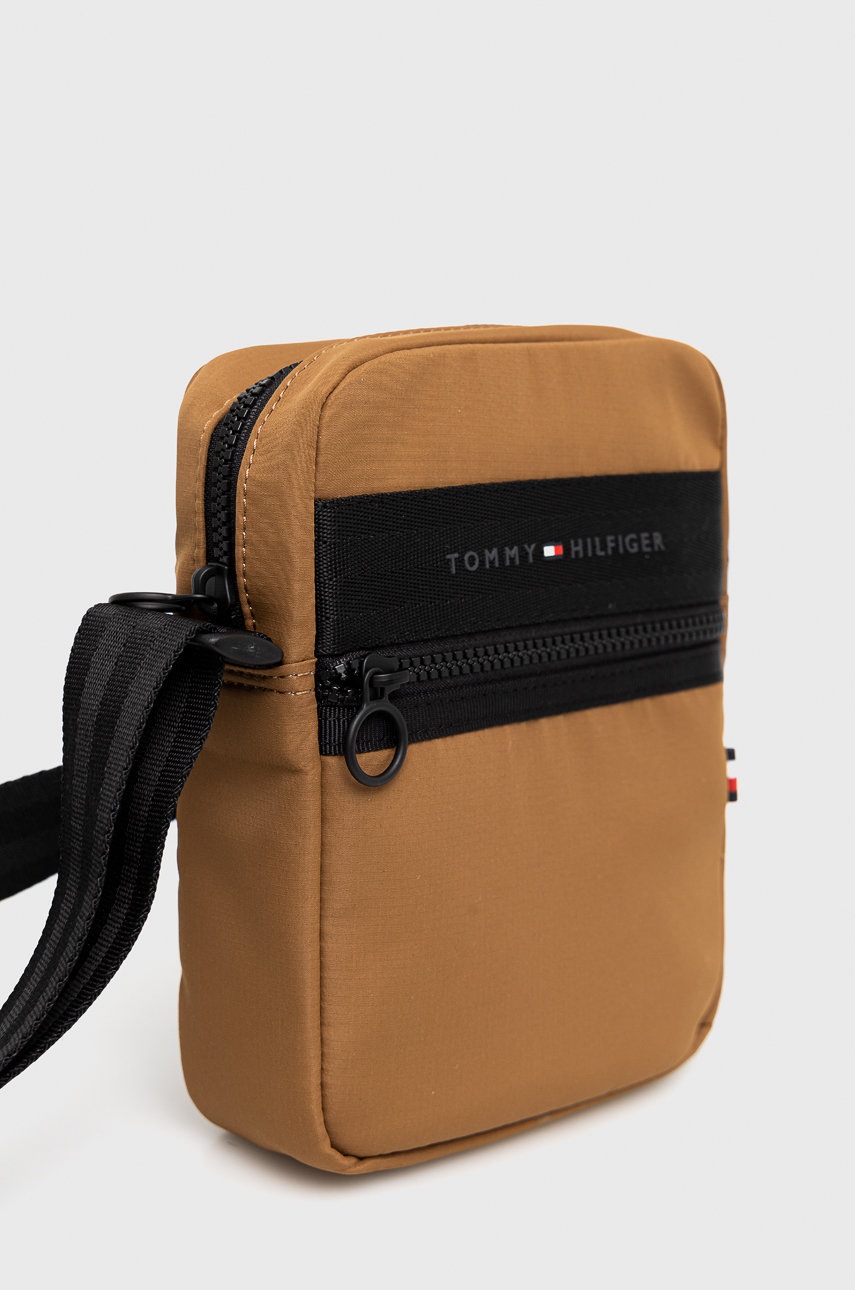 

Сумка Tommy Hilfiger цвет коричневый