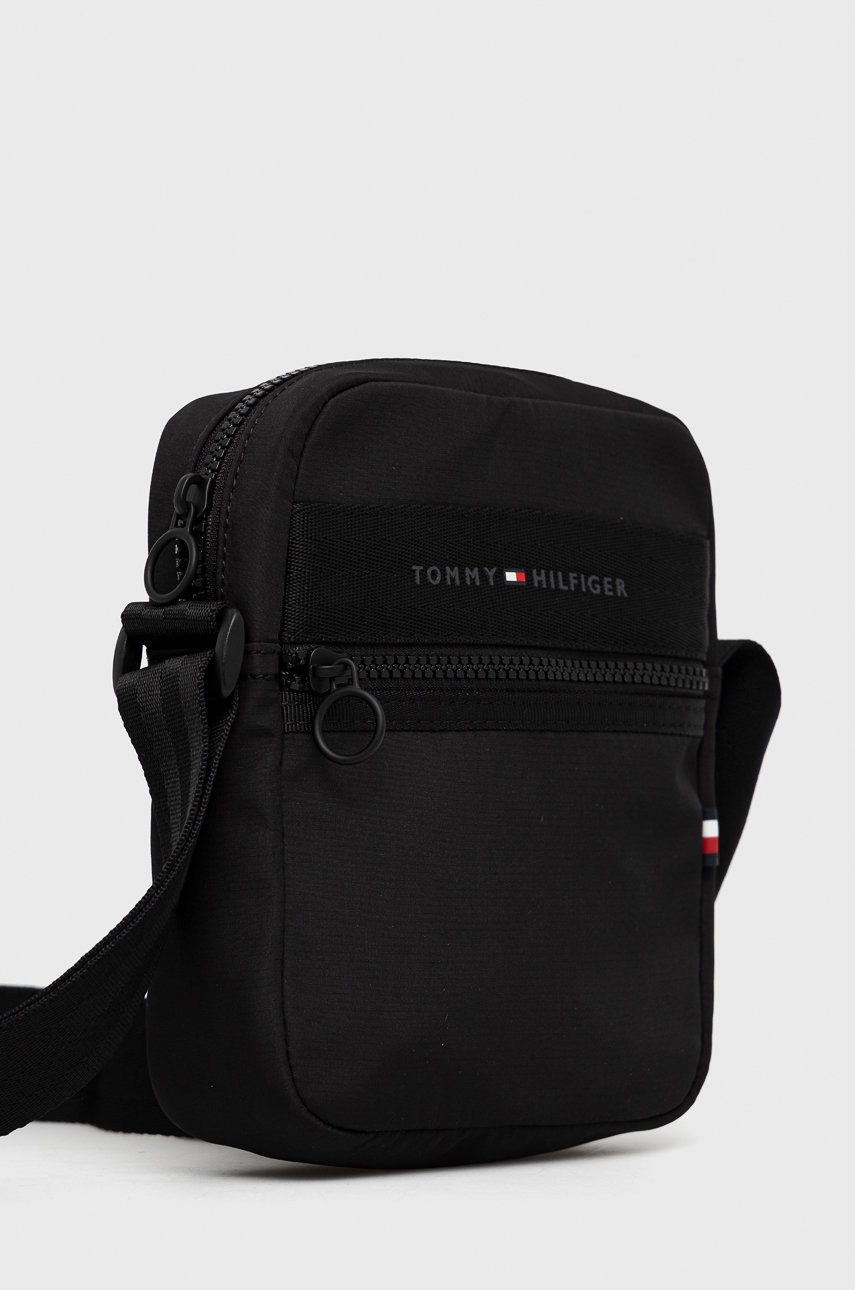 

Сумка Tommy Hilfiger цвет чёрный