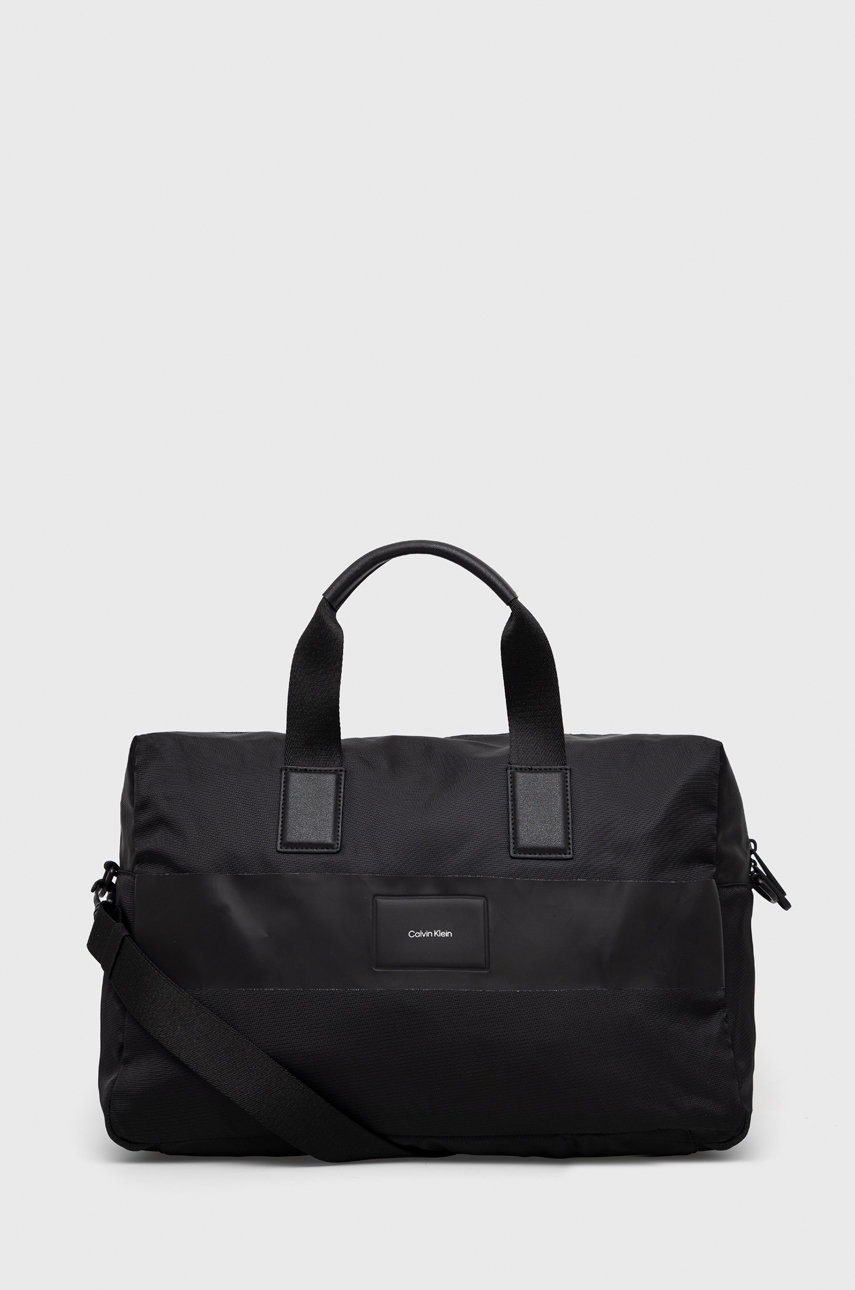 

Чанта Calvin Klein в черно, Черен