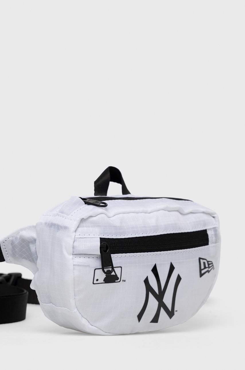 

Сумка на пояс New Era цвет белый