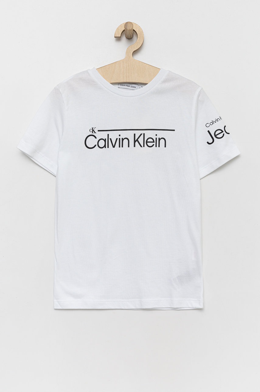 

Детска памучна тениска Calvin Klein Jeans в бяло с принт, Бял