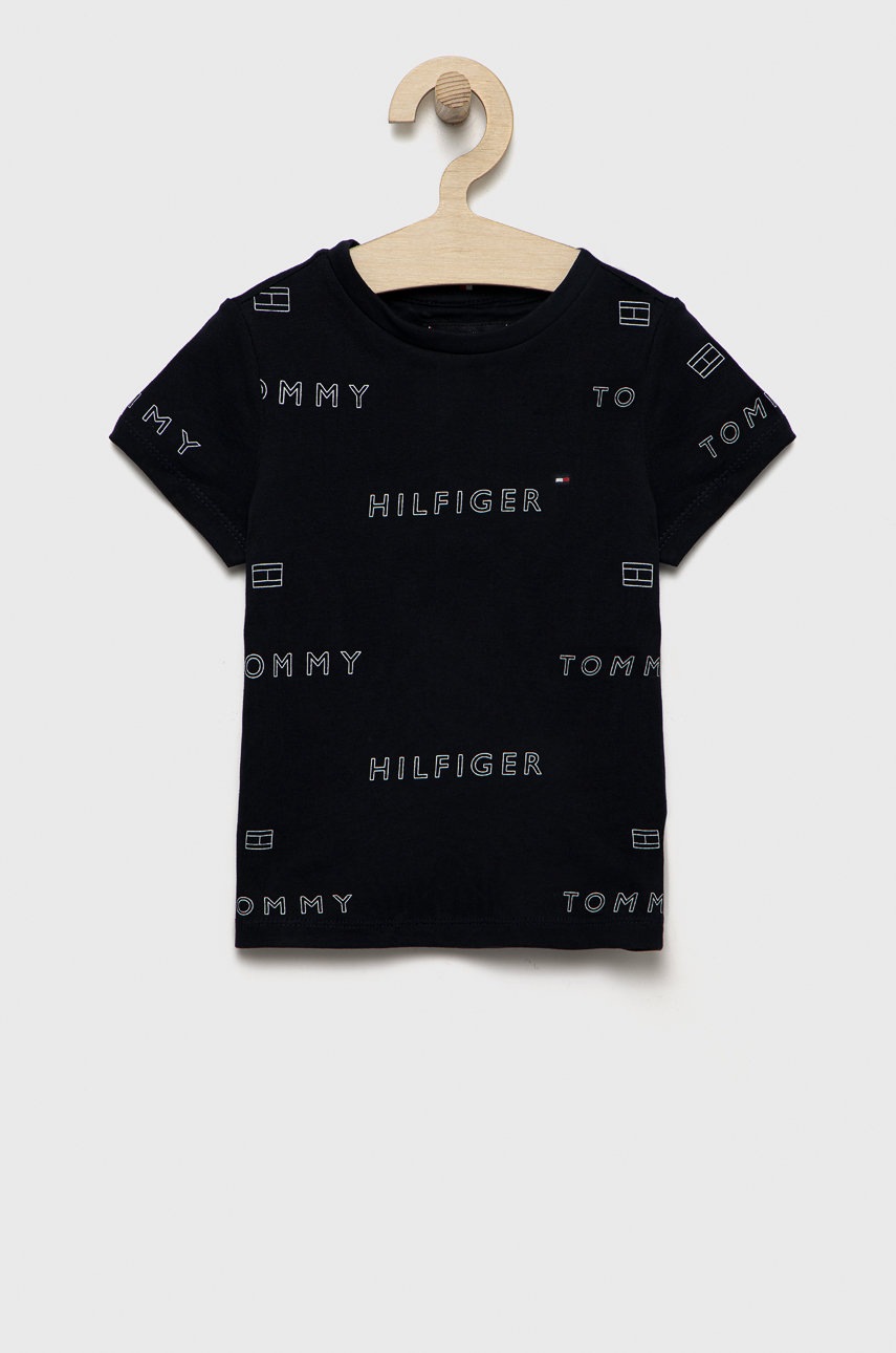 

Детска памучна тениска Tommy Hilfiger в тъмносиньо с десен, Тъмносин