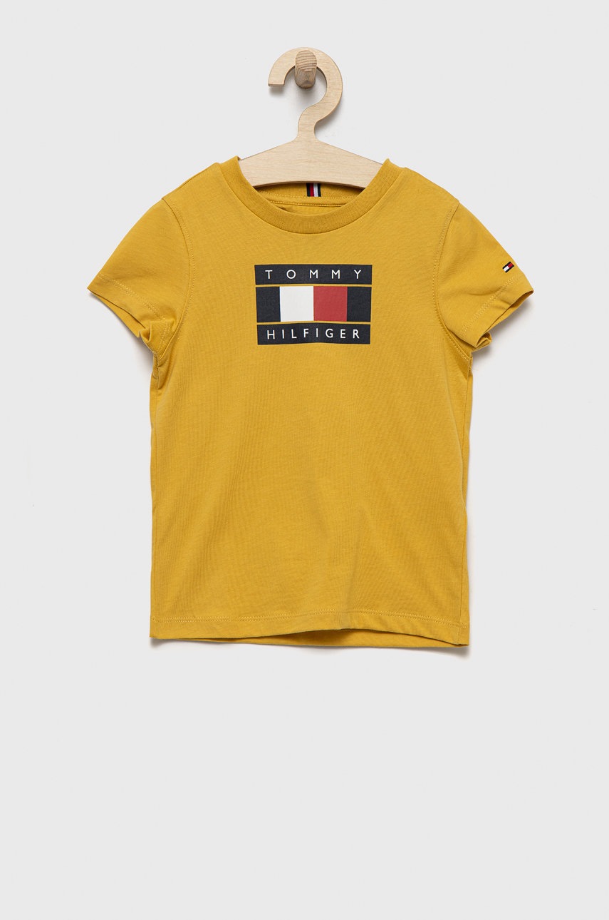 

Детская хлопковая футболка Tommy Hilfiger цвет жёлтый с принтом