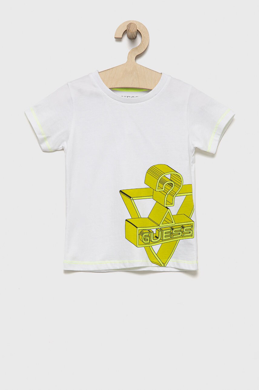 

Детска памучна тениска Guess в бяло с принт, Бял