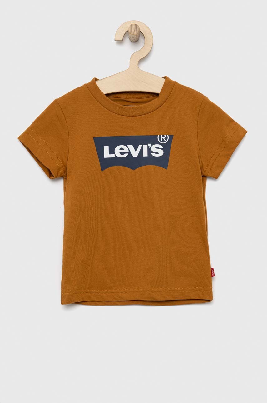 

Детска памучна тениска Levi's в кафяво с принт, Кафяв