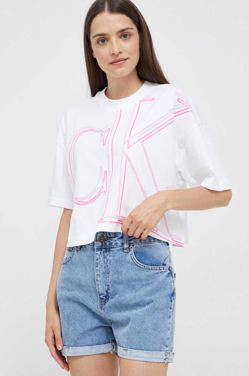 

Памучна тениска Calvin Klein Jeans в бяло, Бял