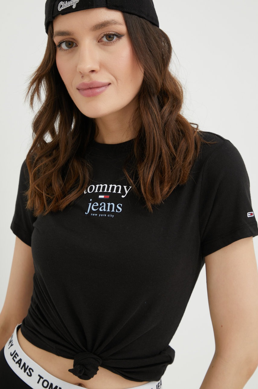 

Тениска Tommy Jeans в черно, Черен